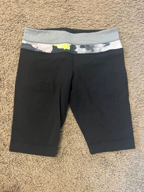 Lululemon bike shorts